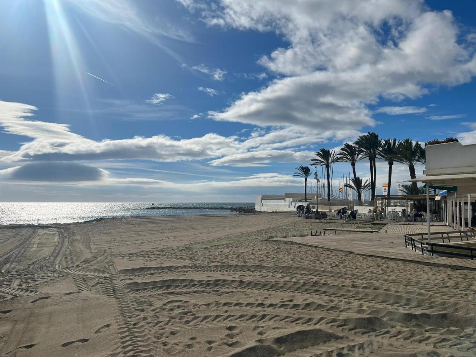 Apartamento Centrico Marbella Con Vista A Mar Bagian luar foto