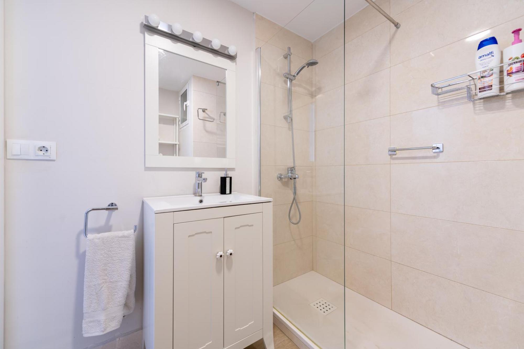 Apartamento Centrico Marbella Con Vista A Mar Bagian luar foto